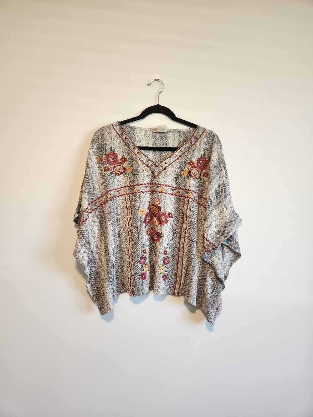 Savanna Jane Python Print Poncho Top Size M/L